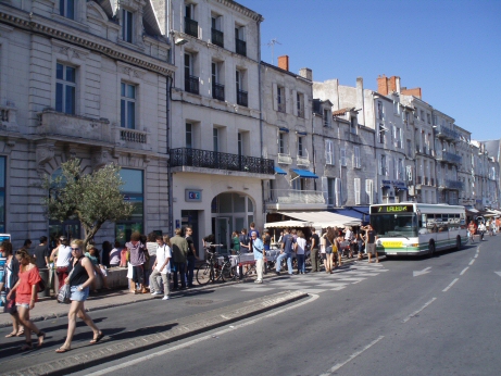 Quai Duperré pendant les Francofolies